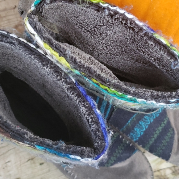 Toms boots - Picture 4 of 4